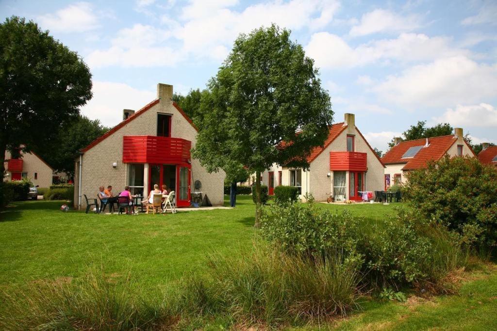 Gezellige Vakantiewoning Aan Het Water In Ewijk - Recreational Only No Workers Exterior photo