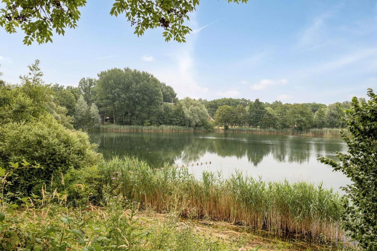Gezellige Vakantiewoning Aan Het Water In Ewijk - Recreational Only No Workers Exterior photo