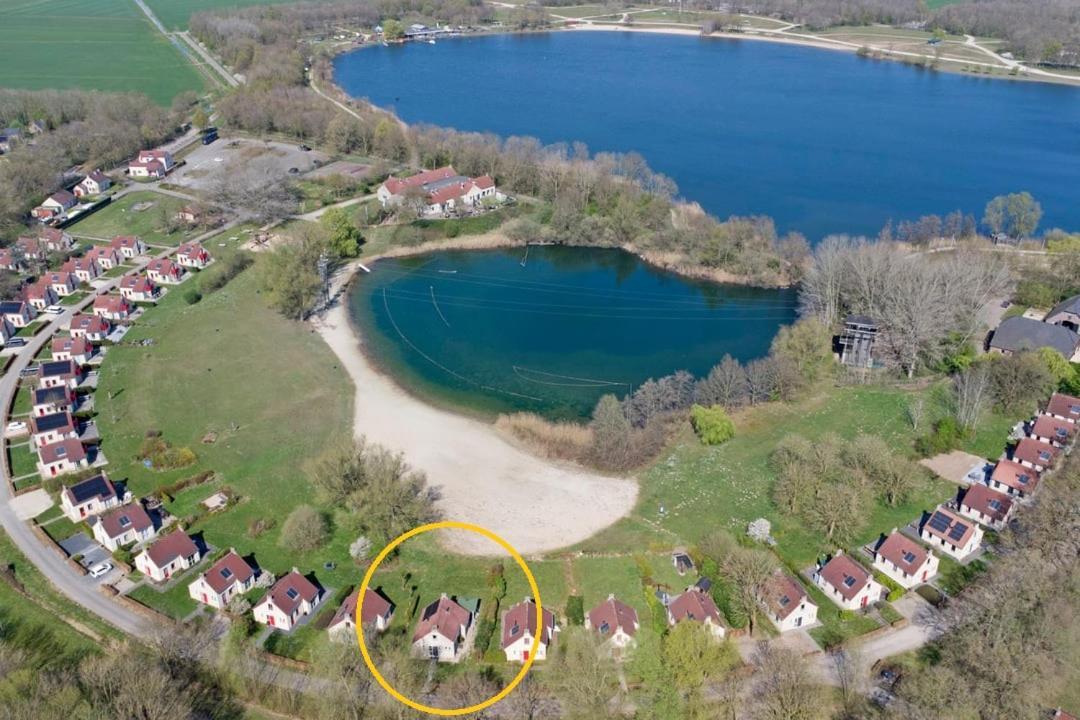 Gezellige Vakantiewoning Aan Het Water In Ewijk - Recreational Only No Workers Exterior photo